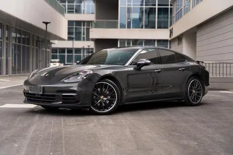 Porsche Panamera 2019