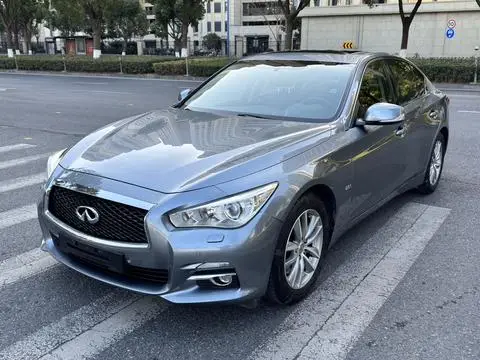 Infiniti Q50L 2015