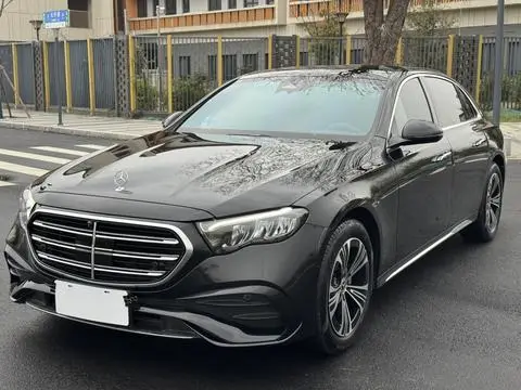 Mercedes-Benz E-Class 2025