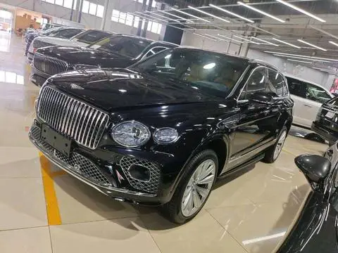 Bentley 添越 2023