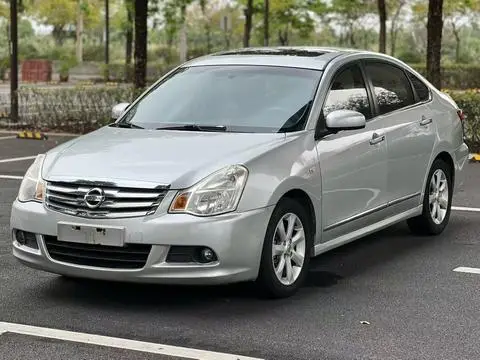 Nissan 轩逸 2012