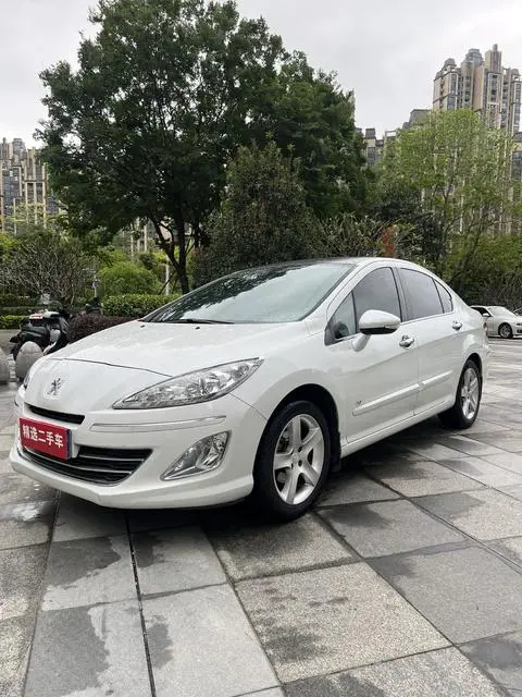Peugeot 408 2013