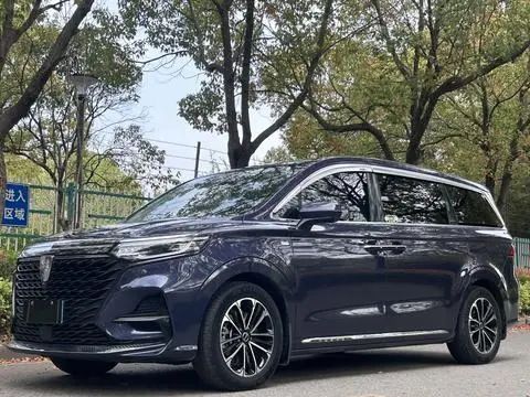Roewe iMAX8 2022