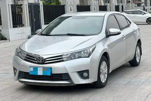 Toyota Corolla 2017 — фото 1