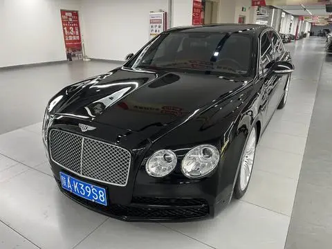Bentley 飞驰 2010 — фото 1