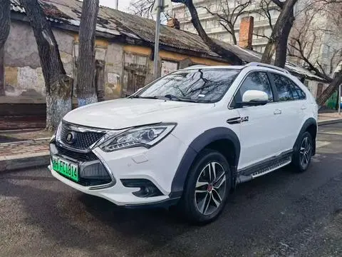 BYD Tang DM 2015