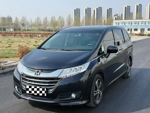 Honda 奥德赛 2017 — фото 1