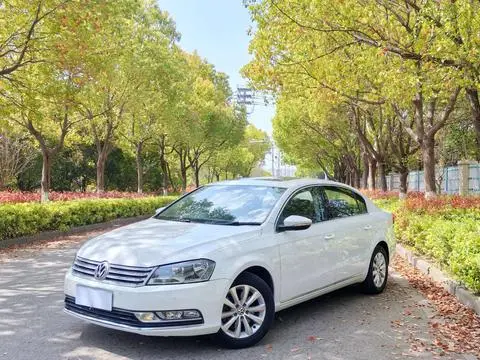 Volkswagen Magotan 2013