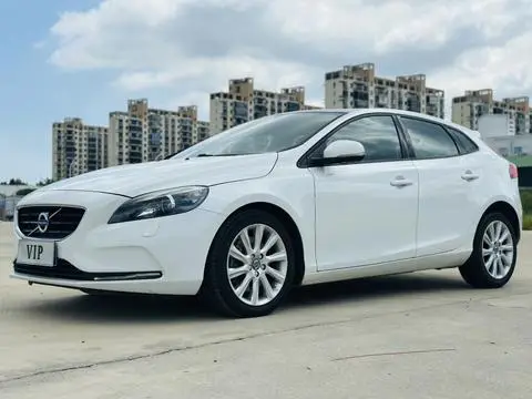Volvo V40 2016