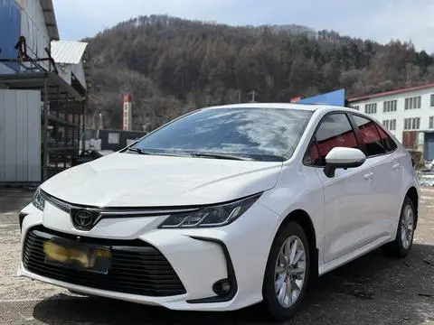 Toyota Corolla 2021 — фото 1