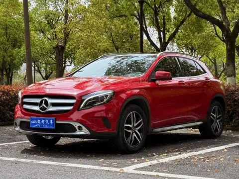 Mercedes-Benz GLA 2016