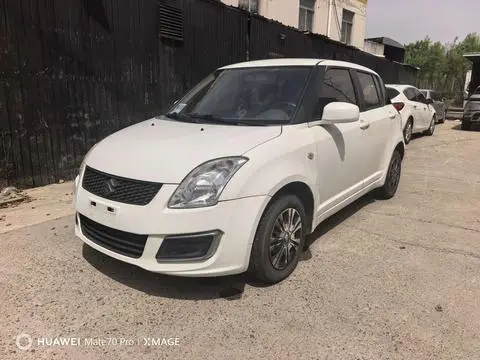 Suzuki 雨燕 2013