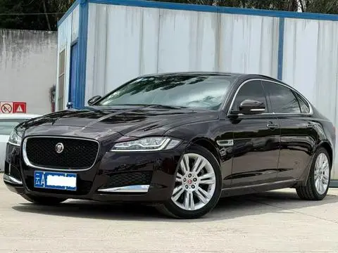 Jaguar XFL 2018