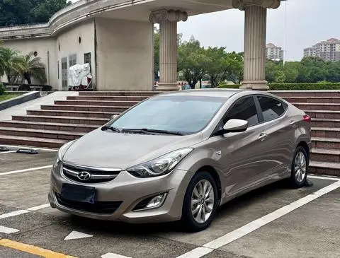 Hyundai Elantra Langdong 2015
