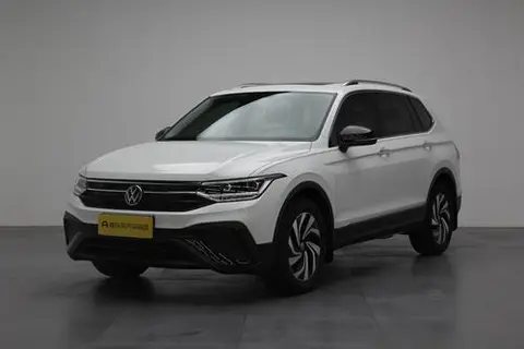Volkswagen Tiguan L 2025