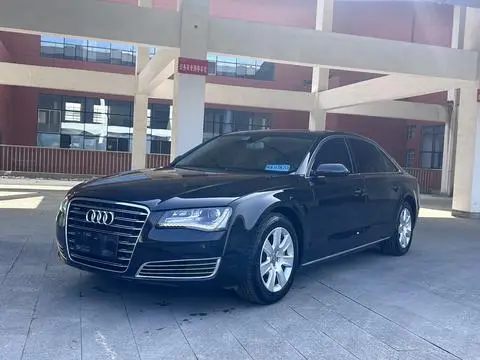 Audi A8 2012