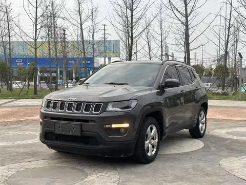 Jeep 指南者 2017