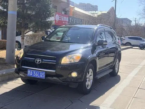 Toyota RAV4 2013