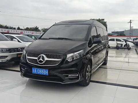 Mercedes-Benz 威霆 2021