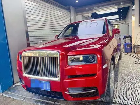 Rolls Royce Cullinan 2018