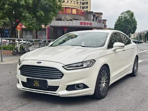 Ford 蒙迪欧 2013