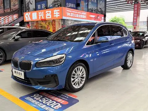BMW 2 Series 旅行车 2018