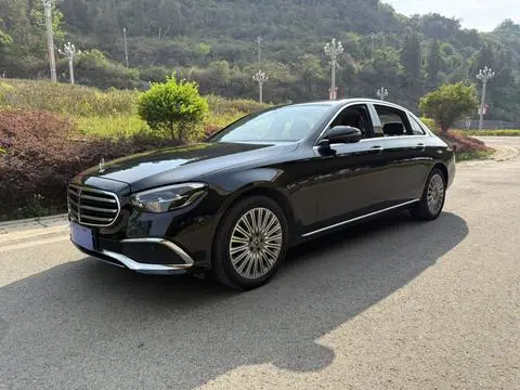 Mercedes-Benz E-Class 2022 — фото 1