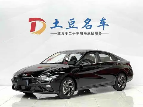 Hyundai Elantra 2022