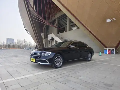 Mercedes-Benz E-Class 2022