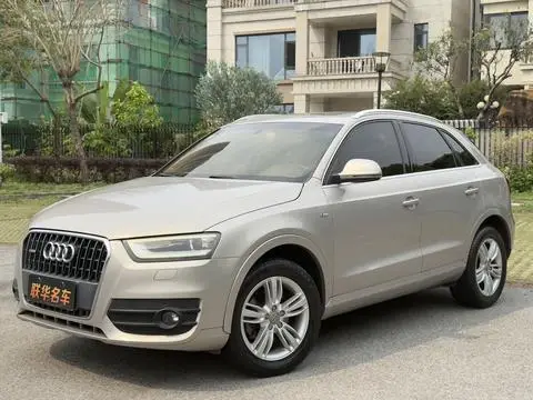 Audi Q3 2015