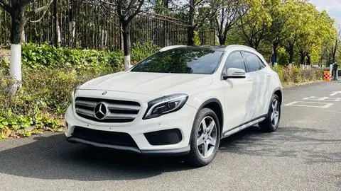 Mercedes-Benz GLA 2015