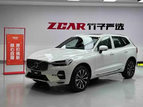 Volvo XC60 2025