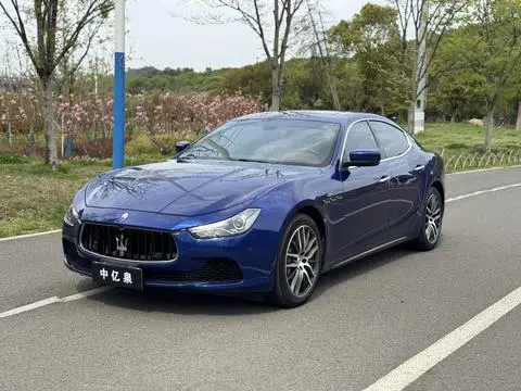 Maserati Ghibli 2014 — фото 1
