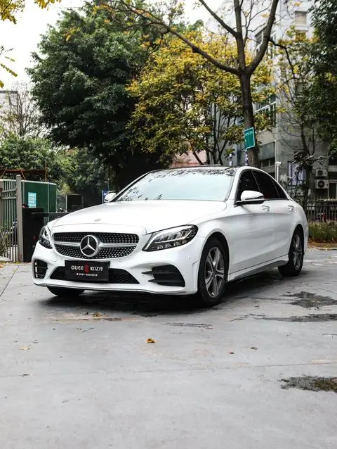 Mercedes-Benz C-Class 2021
