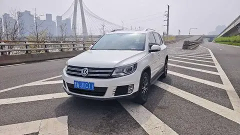 Volkswagen Tiguan 2015