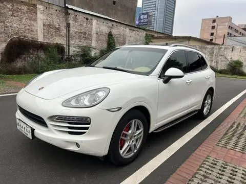 Porsche Cayenne 2011