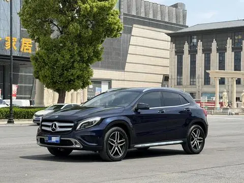 Mercedes-Benz GLA 2016