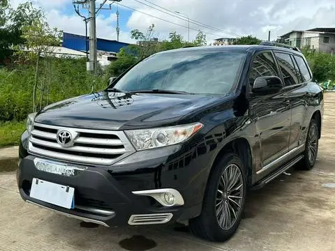 Toyota Highlander 2011 — фото 1