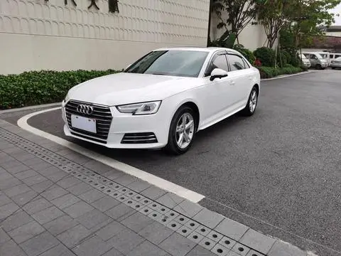 Audi A4L 2018