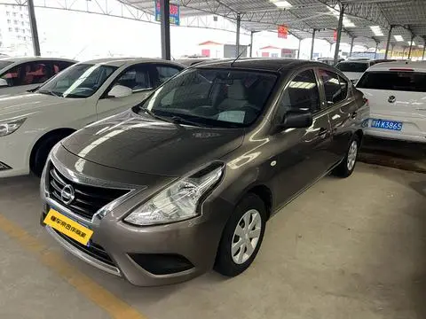 Nissan 阳光 2015