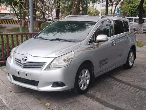 Toyota 逸致 2011