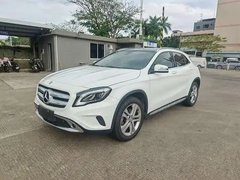 Mercedes-Benz GLA 2016