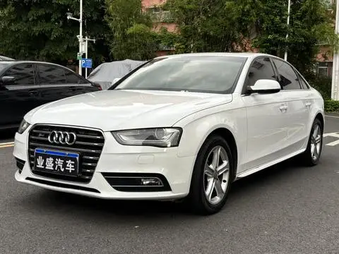 Audi A4L 2015