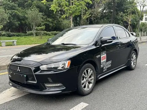 Mitsubishi 翼神 2015