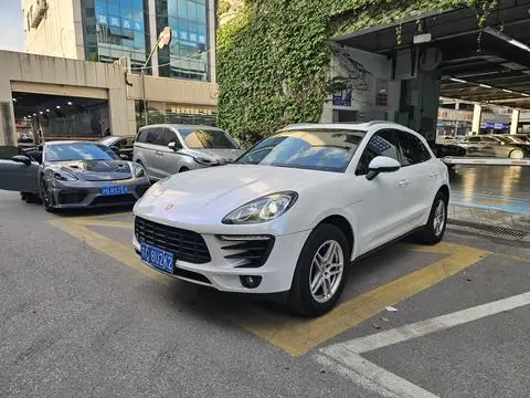 Porsche Macan 2014