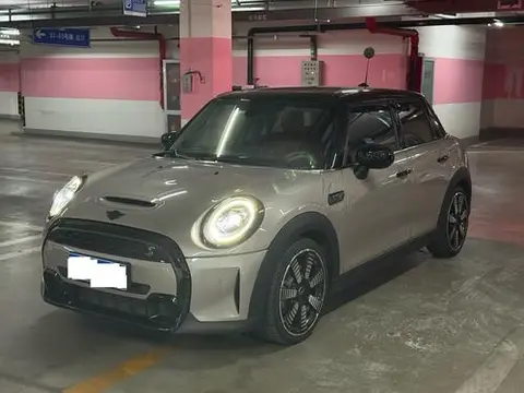 MINI MINI 2022