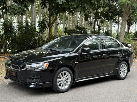 Mitsubishi 翼神 2011