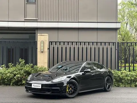 Porsche Panamera 2017 — фото 1