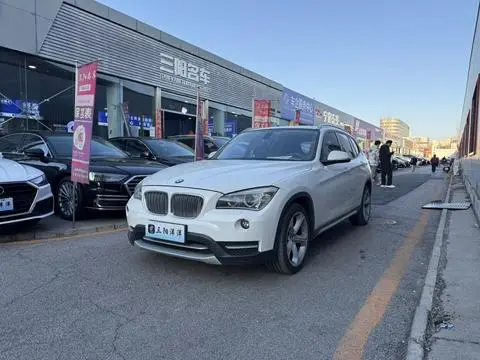 BMW X1 2014 — фото 1