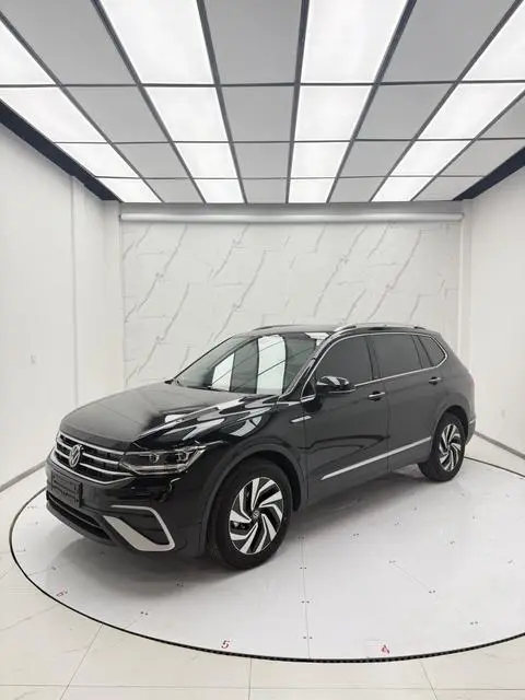 Volkswagen Tiguan L 2023